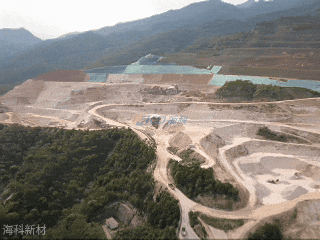 海科新材矿山开采现场